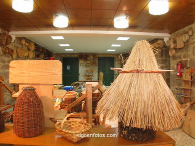 Basketmaket workshop.