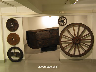 Ruedas y arc�n. 