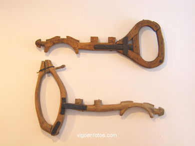 Wood carving. 