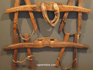 Yugos para el ganado.