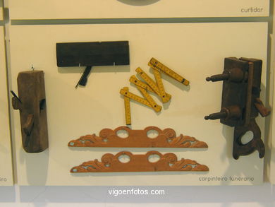 Utensils of the offices.