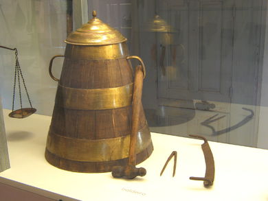 Utensils of the offices.