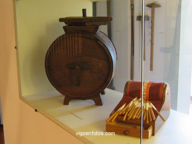 Utensils of the offices.