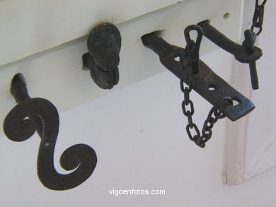Utensils of the offices.