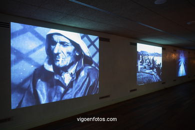 Sala de exposiciones central del museo: Sala Peirao del Museo do Mar de Galicia. Vigo.. 