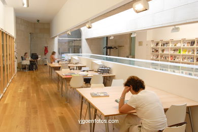 Biblioteca del Museo Marco . 