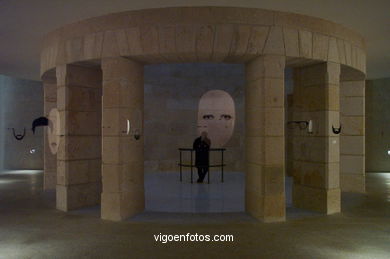 Exposici�n Cardinales. Museo Marco. 