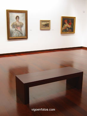 Caixanova art collection .