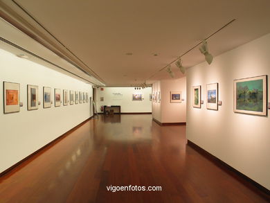 Salas de exposici�n del Centro Social Caixanova. 