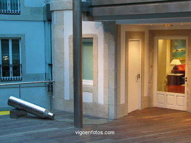 Interiores del edificio Centro Social Caixanova.