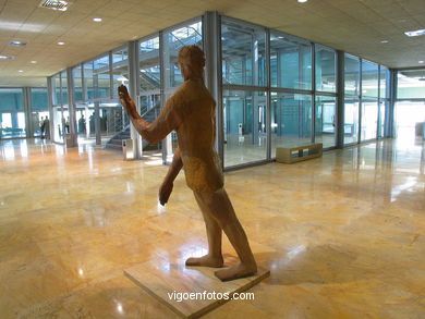 Verbum - Cesar Portela (2003) - Vigo
- (Ver mapa).