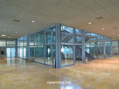 Verbum - Cesar Portela (2003) - Vigo
- (Ver mapa).