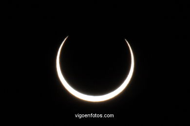 Eclipse de sol anular 2005. 