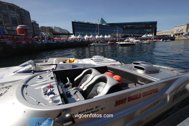Powerboat P1 in Vigo. Powerboat P1 Vigo 2008. 