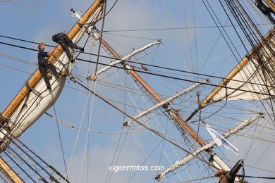 Atmosphere before competition
(Volvo Ocean Race 2005-2006)
. 