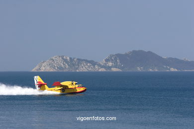 Aerial exhibition. Patrulla Águila, F18..