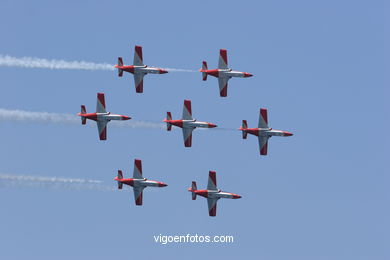 Aerial exhibition. Exhibiciones a�reas. 