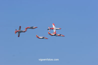 Patrulla �guila. Exhibiciones a�reas. 
