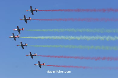 Patrulla �guila. Exhibiciones a�reas. 