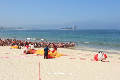 Paratroopers of PAPEA. Airshow 2006. Vigo (Spain). 