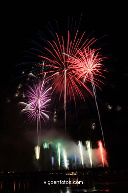 Celebrations of Bouzas. Fireworks. 2007 (15/07/2007).