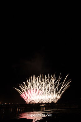 Fuegos artificiales de las Fiestas de Bouzas 2007 (15/07/2007).