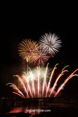 Fuegos artificiales de las Fiestas de Bouzas 2007 (15/07/2007).