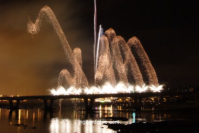 Fuegos artificiales de las Fiestas de Bouzas 2007 (15/07/2007).