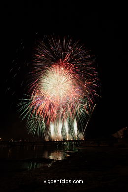 Fuegos artificiales de las Fiestas de Bouzas 2007 (15/07/2007).