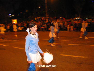 Carnaval 2004 - Comparsas en el Entierro de la Sardina (Vigo). 