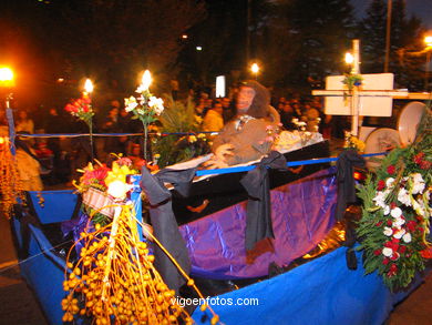 Carnaval 2004 - Enterro do meco. 
