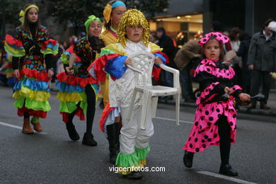 Carnaval 2005 - Desfile de comparsas en el Sábado de Carnaval (Vigo).