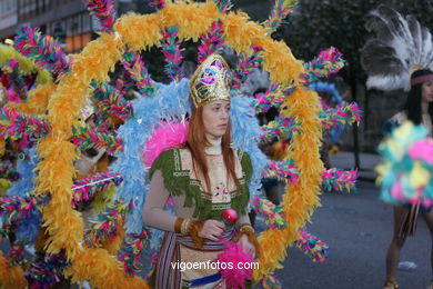 Carnaval 2005 - Desfile de comparsas en el S�bado de Carnaval (Vigo). 