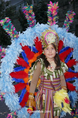 Carnaval 2005 - Desfile de comparsas en el Sábado de Carnaval (Vigo).