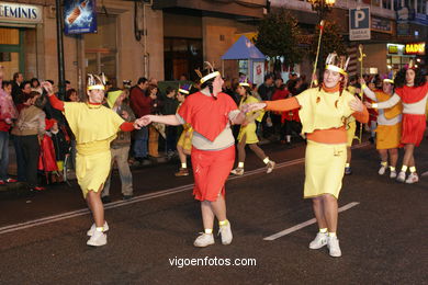 Carnival 2005 - Procession group. 