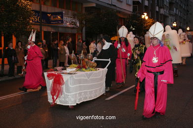 Carnival 2005 - Procession group. 