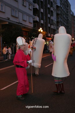 Carnival 2005 - Procession group. 
