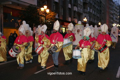Carnival 2005 - Procession group. 