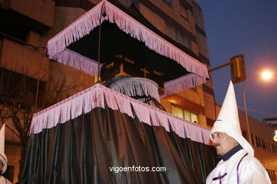 Carnaval 2005 - Comparsas en el Entierro de la Sardina (Vigo).