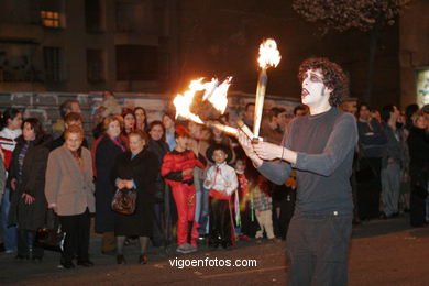 Carnaval 2005 - Comparsas en el Entierro de la Sardina (Vigo).
