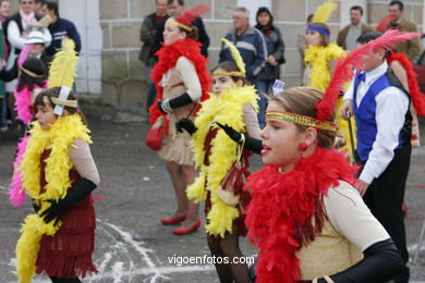 Desfile de la comparsa "Gran casino de las velas" de SCD "Atlántida" Matamá el Domingo de Carnaval (Vigo).