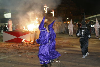 Carnival 2005 - Quema do meco. 
