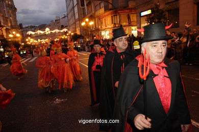 Carnaval 2006 - Desfile de comparsas en el Sábado de Carnaval (Vigo).