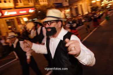 Carnival 2006 - Procession group. 