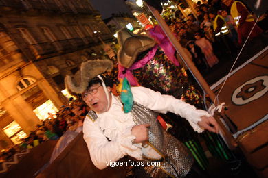 Carnaval 2006 - Desfile de comparsas en el S�bado de Carnaval (Vigo). 