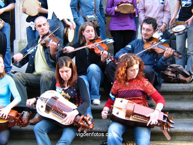 Concert in the street. 