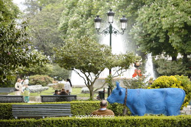 Cow Parade 2007 (Alameda de Vigo). 