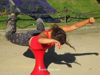Music and Dance - The book fair 2004 (Vigo).