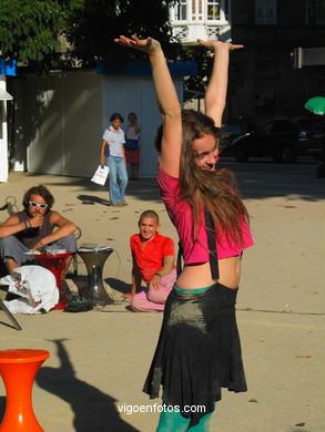 Music and dance at Alameda 2004. 