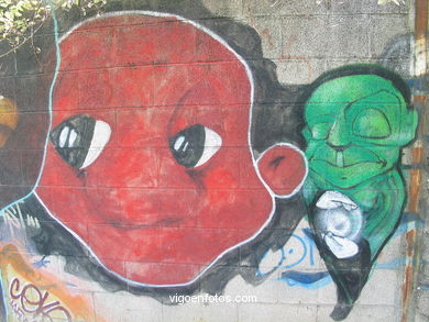 Graffiti en el paseo del r�o Lagares. 